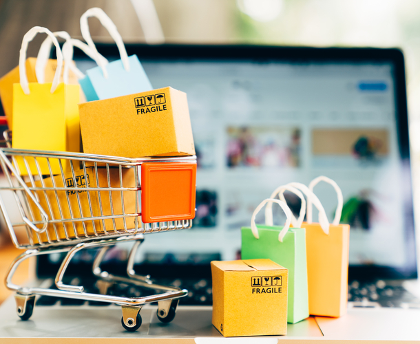 FNB customers spent over R3bn on Black Friday, the highest spend in four years